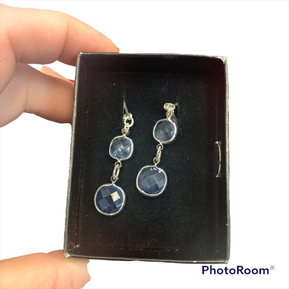 Avon harbor lights blue stone drop earrings silver tone NIB 2012